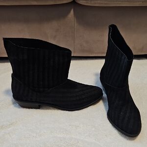 Joe's Black Women's Mid-Calf Fashion Boots Sz 8.5 NEW